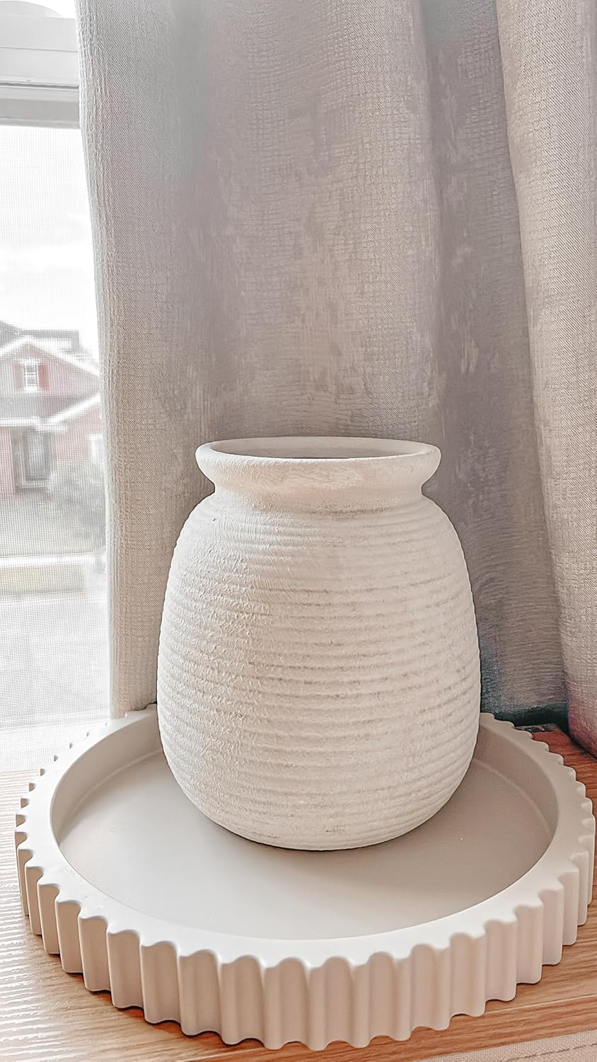 11" Round Concrete Coffee Table Tray – Decorative Tray with Wave Edge Design & Non-Slip Base, Modern Coffee Table Decor for Candles, Plants (Beige)